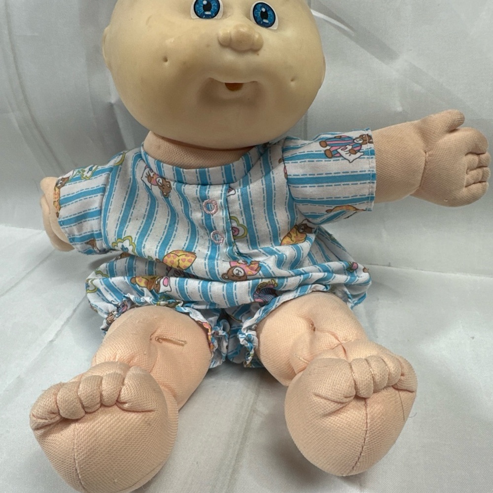 Vtg Cabbage Patch Blue Eyed Bald Boy 80s Coleco W/ Pajamas Bean Butt